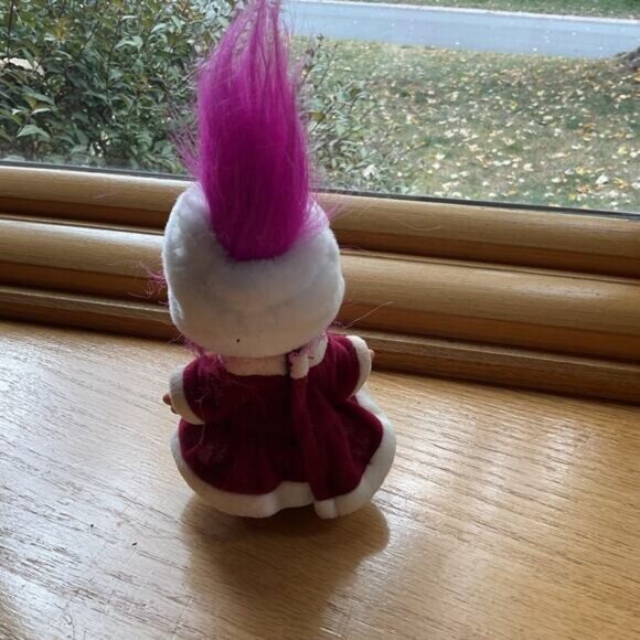 Vintage Troll Doll With Pink Hair & Santa Outfit - Picture 3 of 4